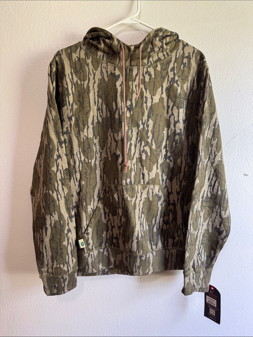 New with Tag Women’s Camo Bottomland Hooded Pullover Hoodie
